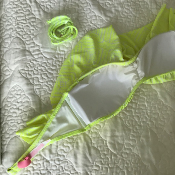 yellow ruffle bikini top - Picture 4 of 4